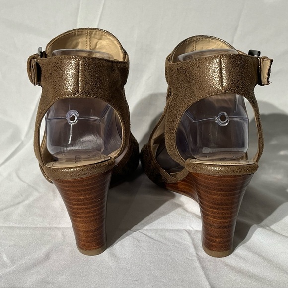 Adrienne Vittadini ROSEANNE Metallic Gold Woven Wedge Sandals Heels Shootie - Picture 10 of 16